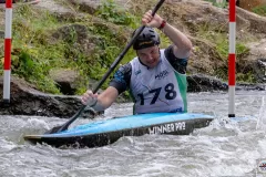 Kayak-CFSM-Metz-3850